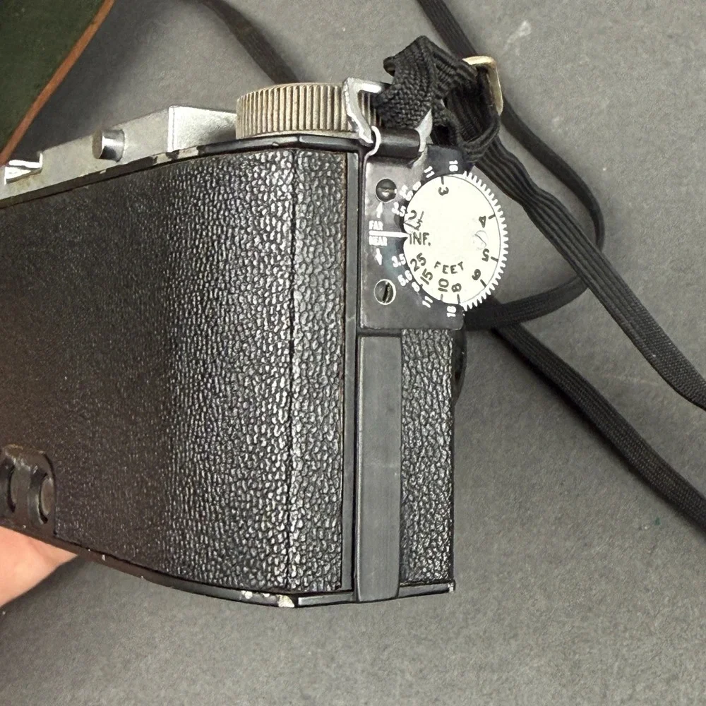 Vintage Stereo Realist Model 1041 35mm 3D Camera f/3.5 David White w/ Case